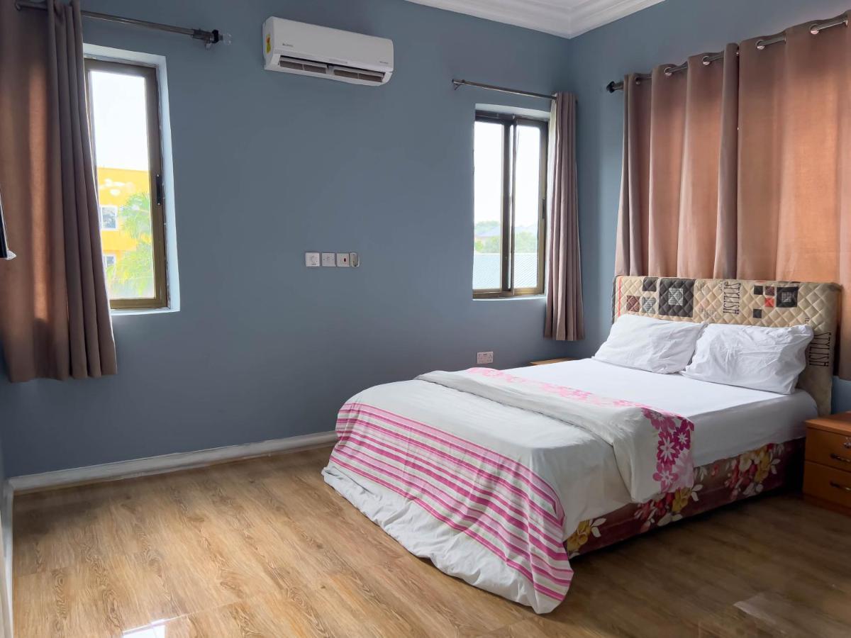 T'S Place Adenta ภายนอก รูปภาพ