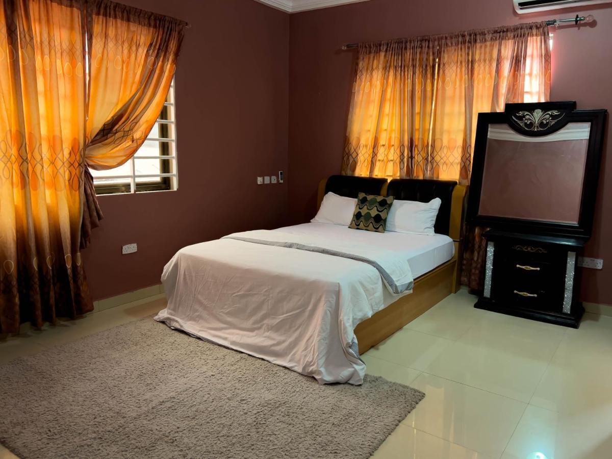 T'S Place Adenta ภายนอก รูปภาพ