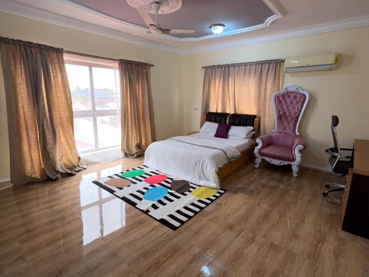 T'S Place Adenta ภายนอก รูปภาพ